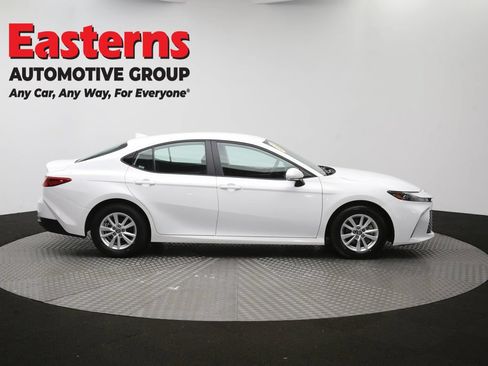 Used 2025 Toyota Camry LE FWD image 43