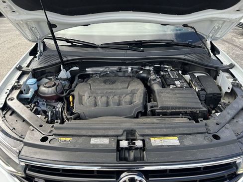 Used 2023 Volkswagen Tiguan SE R-Line FWD image 29