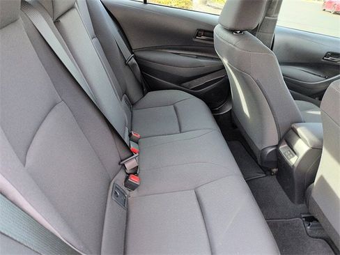 Used 2025 Toyota Corolla LE image 10