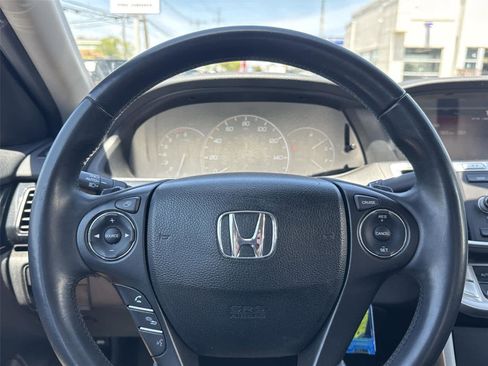 Used 2014 Honda Accord Sport image 16