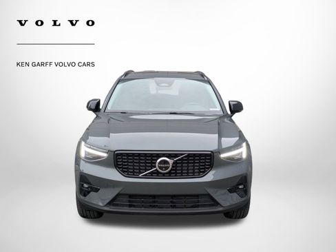 New 2026 Volvo XC40 B5 Ultra w/ Climate Package image 9