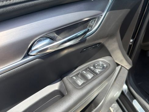 Used 2023 Cadillac XT6 Luxury FWD image 16