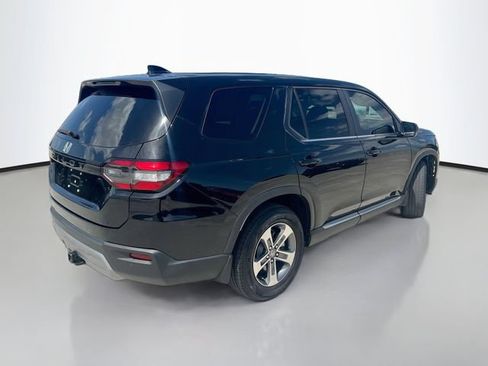 Used 2025 Honda Pilot EX-L image 8