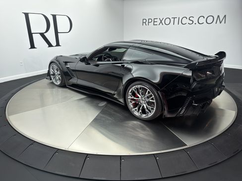 Used 2018 Chevrolet Corvette Z06 RWD image 15