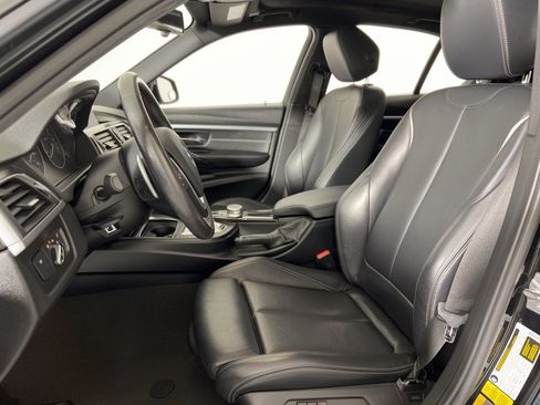 Used 2018 BMW 330e w/ Premium Package RWD image 5