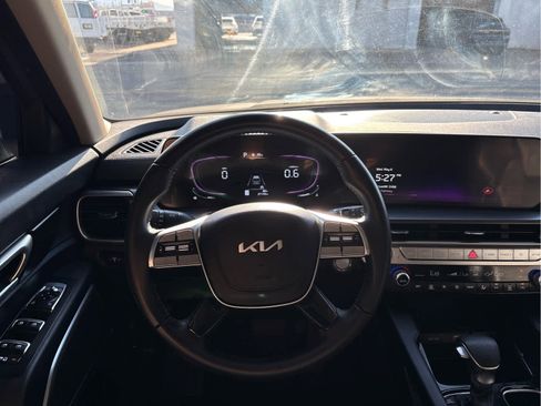 Used 2024 Kia Telluride LX FWD image 24