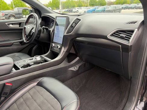 Used 2022 Ford Edge ST-Line AWD/4WD image 10