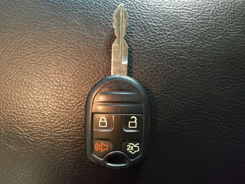 Used 2014 Ford Edge SEL w/ Equipment Group 205A AWD/4WD image 32