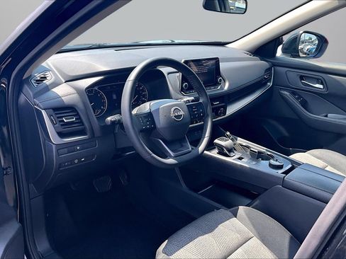 Certified 2026 Nissan Rogue SV AWD/4WD image 13