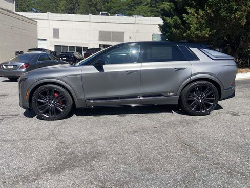 New 2026 Cadillac Lyriq V AWD/4WD image 2