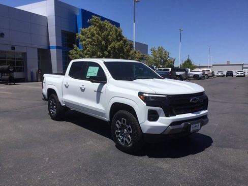 New 2025 Chevrolet Colorado Z71 w/ Technology Package image 1