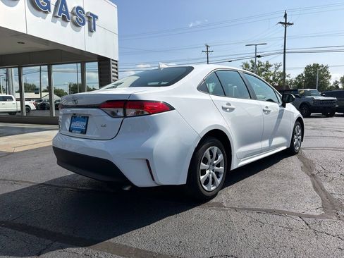 Used 2024 Toyota Corolla LE FWD image 6