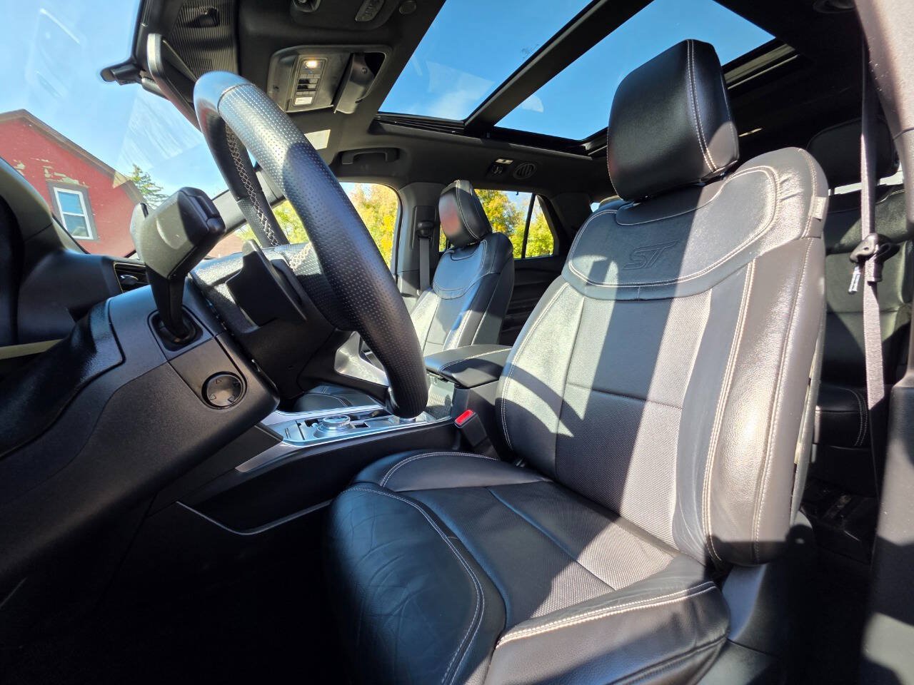 Used 2020 Ford Explorer ST w/ ST Street Pack AWD/4WD image 8