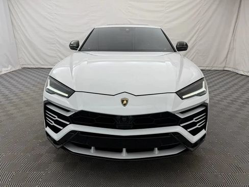 Used 2021 Lamborghini Urus AWD/4WD image 3