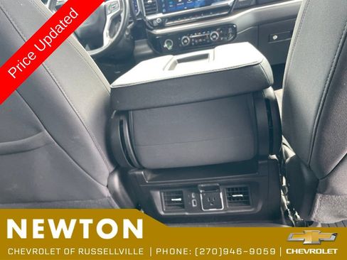 Used 2024 Chevrolet Silverado 1500 LT AWD/4WD image 31