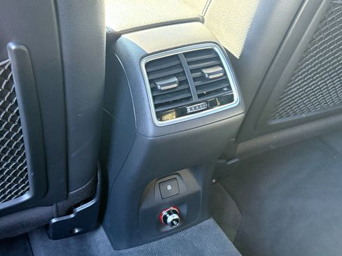 Used 2018 Audi Q3 2.0T Premium Plus w/ Premium Plus Package image 35