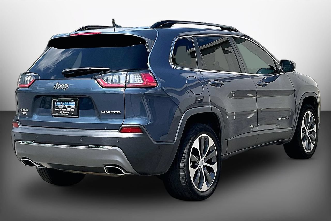 Certified 2022 Jeep Cherokee Limited w/ Elite Package AWD/4WD image 8