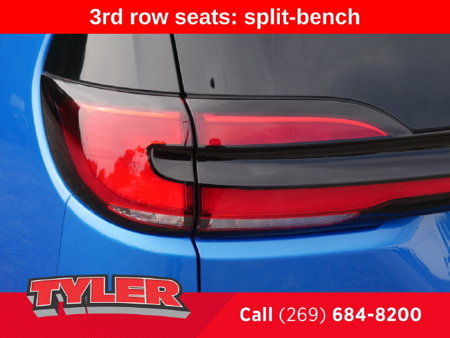New 2027 Chrysler Pacifica Select FWD image 12