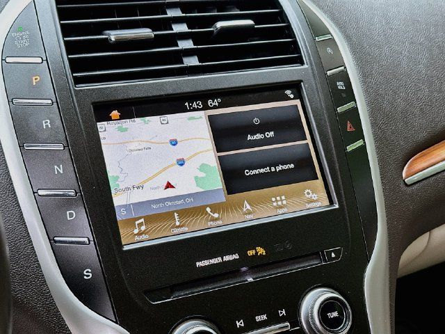 Used 2019 Lincoln MKC Select w/ Select Plus Package FWD image 16