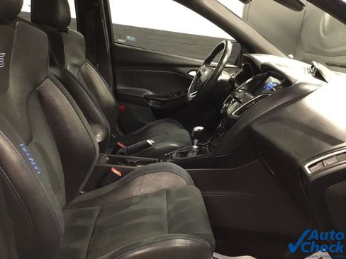 Used 2016 Ford Focus RS AWD/4WD image 36