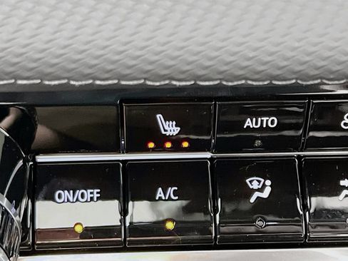 New 2026 Chevrolet Equinox LT w/ Convenience Package II AWD/4WD image 20