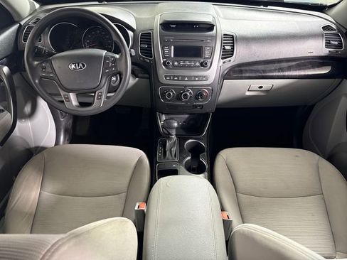 Used 2014 Kia Sorento LX FWD image 22