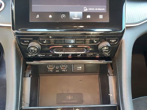 Used 2023 Jeep Grand Cherokee Altitude image 38