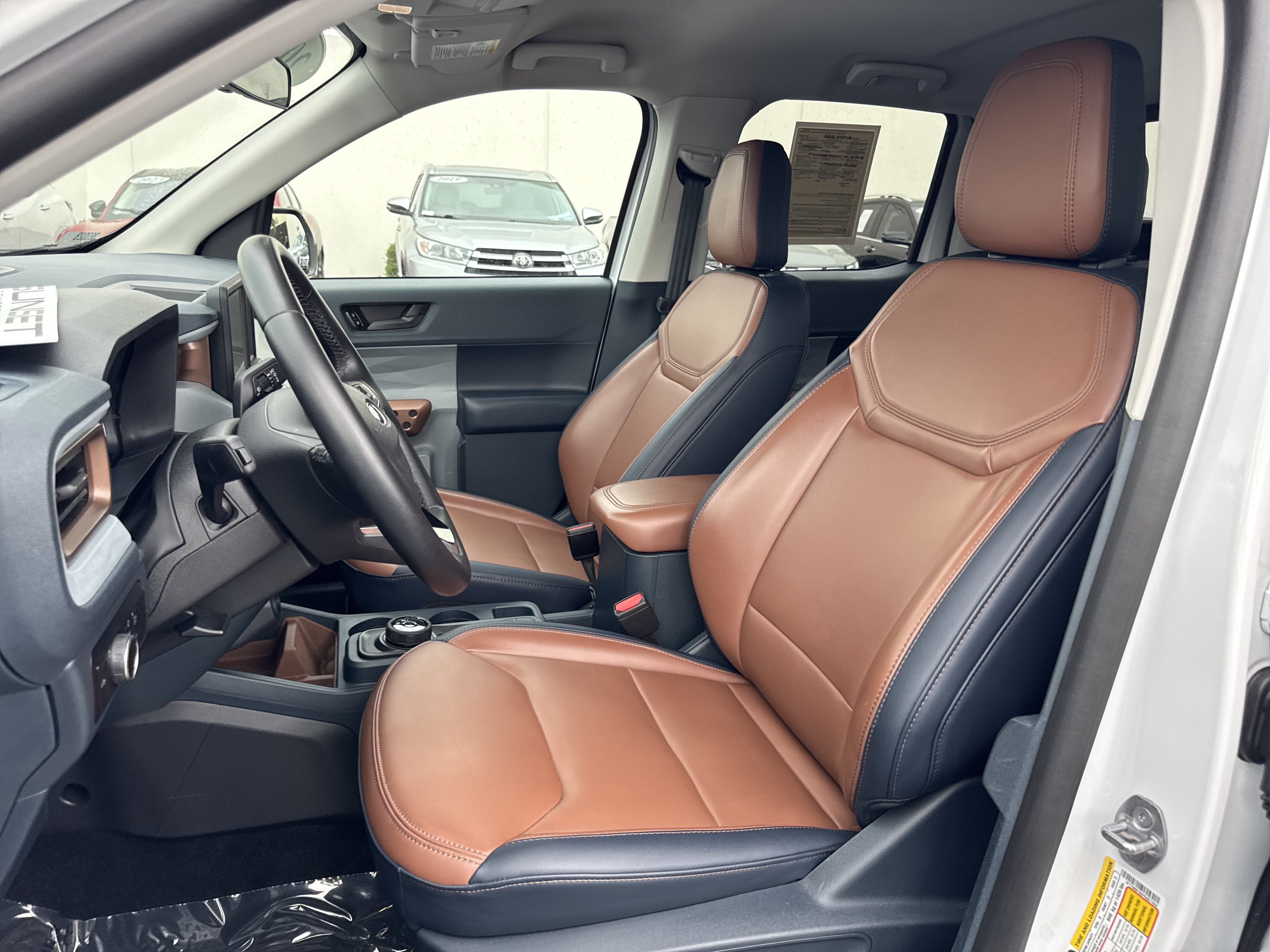 Used 2023 Ford Maverick Lariat w/ Lariat Luxury Package AWD/4WD image 18