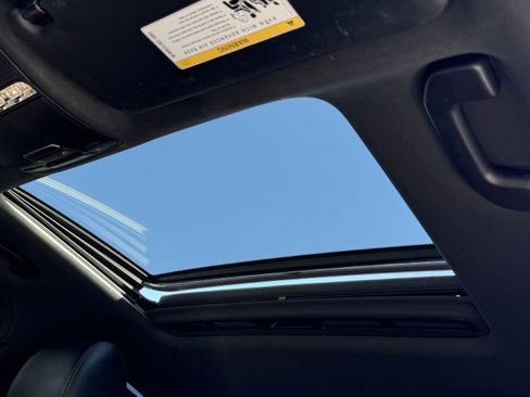 Used 2017 Mercedes-Benz E 43 AMG 4MATIC Sedan image 39