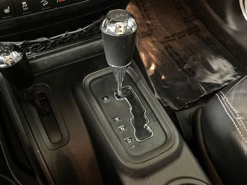 Used 2013 Jeep Wrangler Unlimited Sport image 10