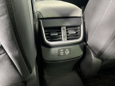 Used 2024 Subaru Outback Premium AWD/4WD image 20