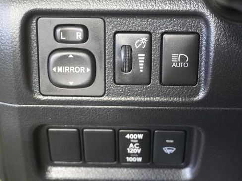 Used 2023 Toyota 4Runner TRD Off-Road Premium w/ Moonroof Package AWD/4WD image 18
