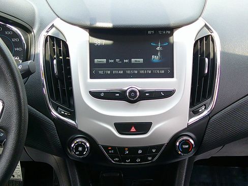 Used 2017 Chevrolet Cruze LS image 32