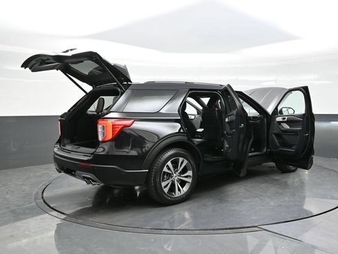 Used 2020 Ford Explorer Platinum w/ Premium Technology Package AWD/4WD image 47