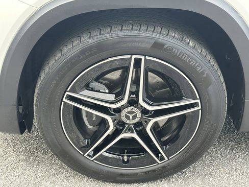 Certified 2025 Mercedes-Benz GLB 250 image 12