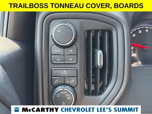 Used 2024 Chevrolet Silverado 1500 Custom Trail Boss AWD/4WD image 10