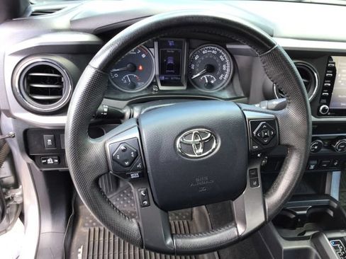 Used 2020 Toyota Tacoma TRD Sport RWD image 28