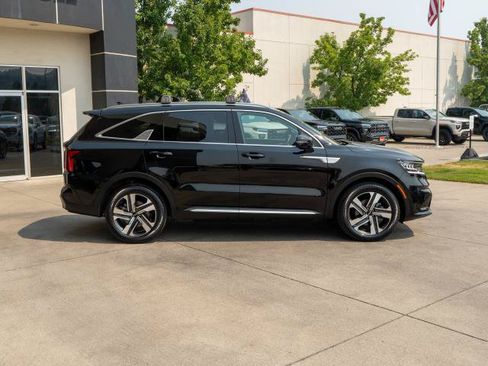 Certified 2023 Kia Sorento EX AWD/4WD image 8