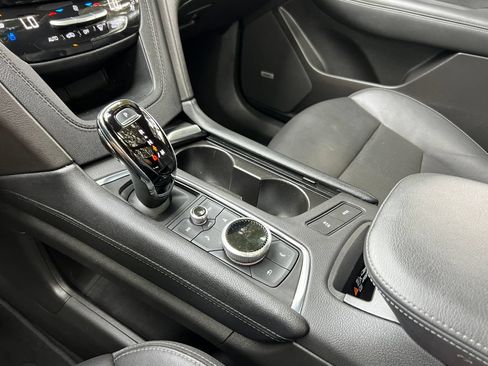 Certified 2023 Cadillac XT6 Premium Luxury FWD image 46