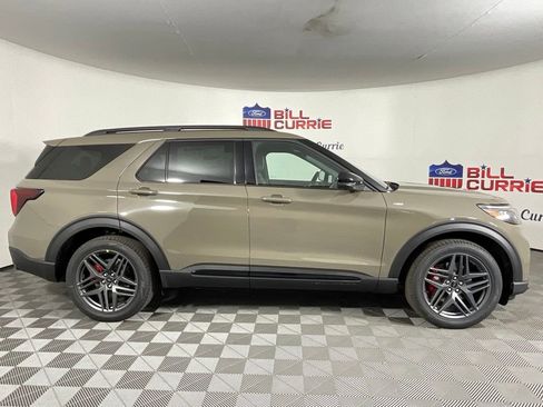 New 2026 Ford Explorer ST-Line w/ ST-Line Street Pack RWD image 2