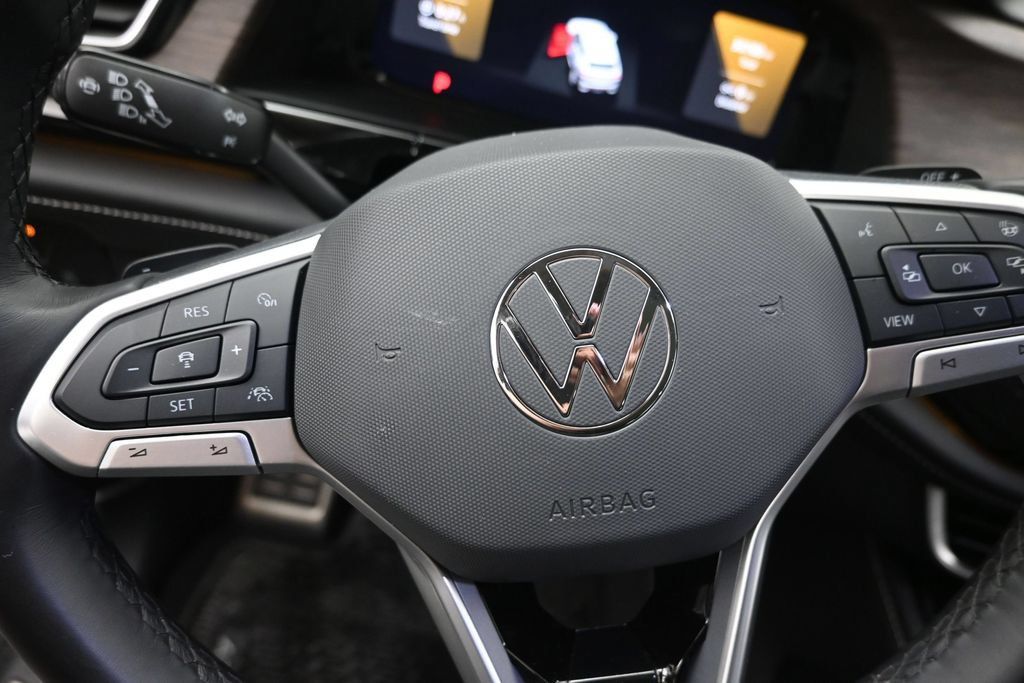 Used 2025 Volkswagen Atlas SEL Premium R-Line AWD/4WD image 20