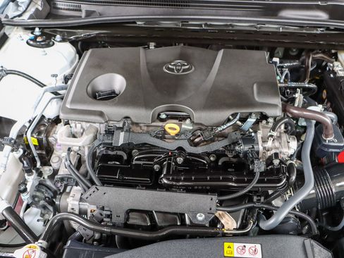 Used 2024 Toyota Camry SE w/ Blackout Package (TMS) image 28