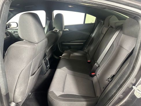 Used 2020 Dodge Charger SXT RWD image 19