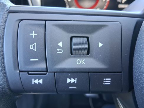 New 2026 Nissan Kicks SV w/ SV Premium Package FWD image 10