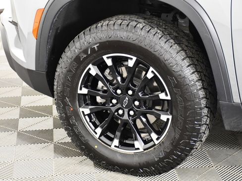 Used 2025 Chevrolet Traverse Z71 image 52