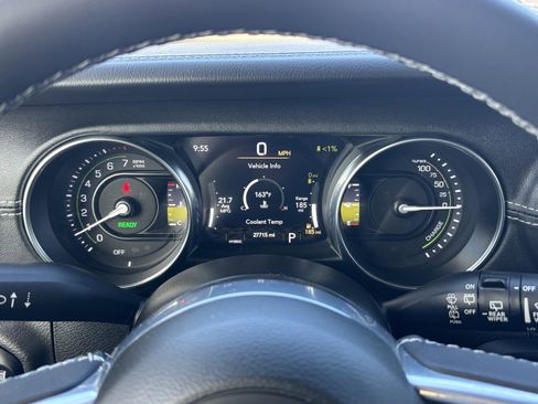 Used 2023 Jeep Wrangler Unlimited Sahara w/ Cold Weather Group image 22