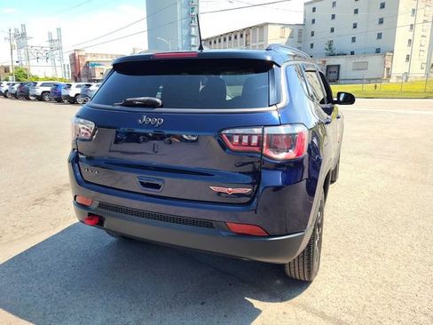 Used 2019 Jeep Compass Trailhawk AWD/4WD image 9