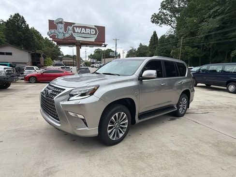 Used 2023 Lexus GX 460 Luxury w/ Accessory Package AWD/4WD image 19