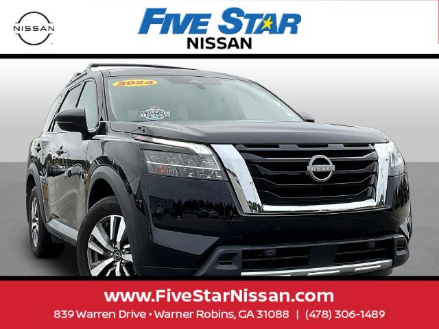 Used 2024 Nissan Pathfinder SL FWD image 1