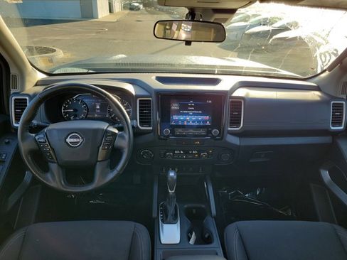 Used 2023 Nissan Frontier SV w/ SV Convenience Package image 9